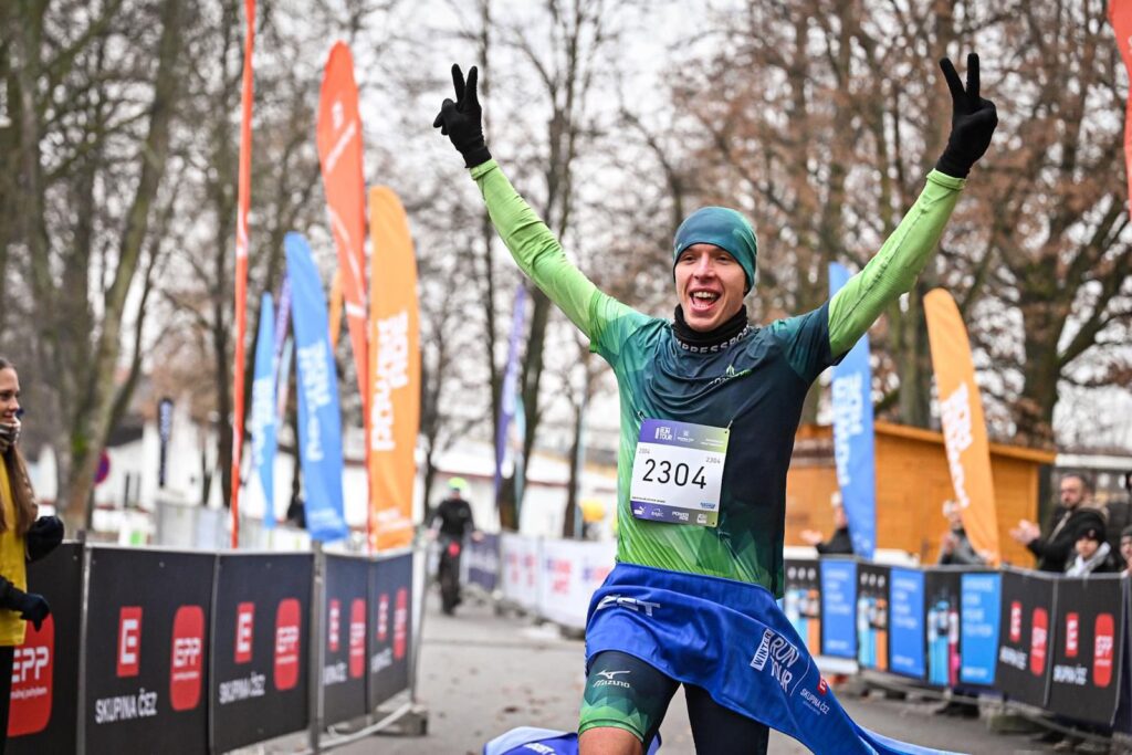 ❄️ První závod roku: led na trati, klid v hlavě a radost v cíli